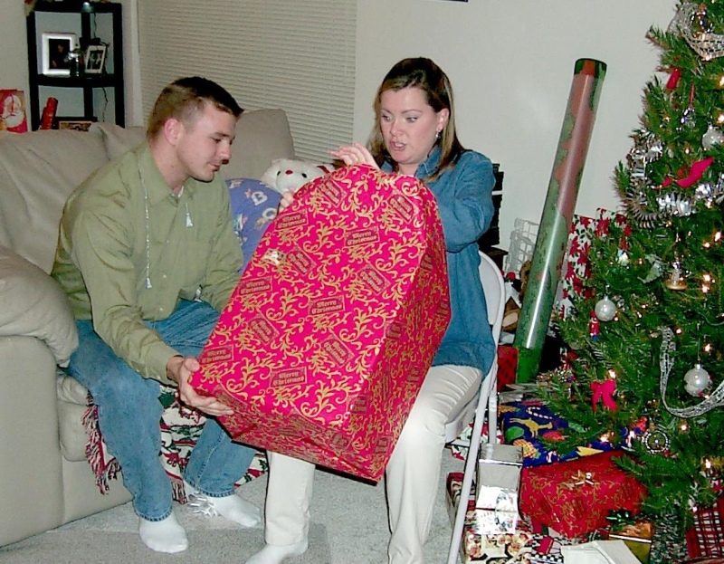 1999-12-22-KT-justin-dvd-player.jpg